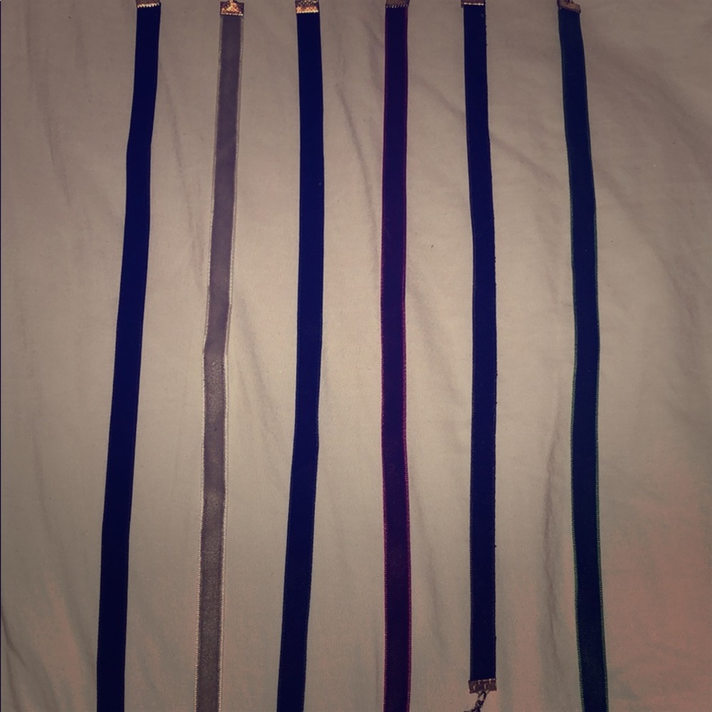 Chokers, bought in set